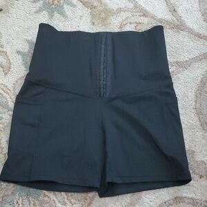 Otos high waist hook and eye workout shorts